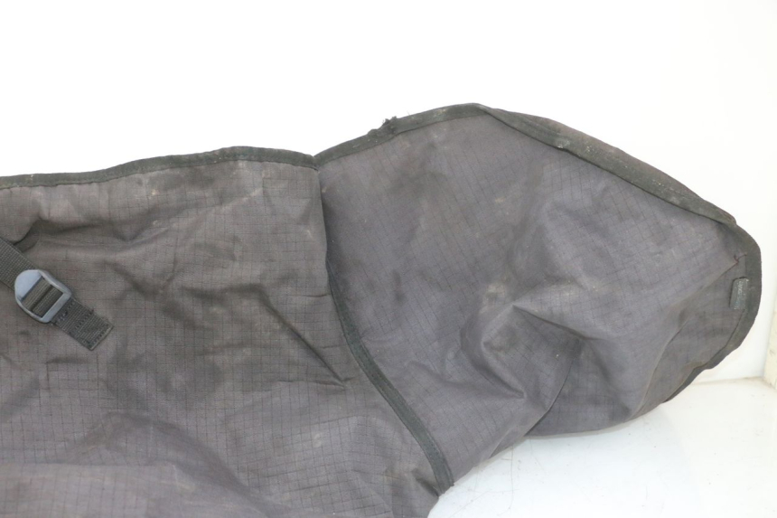 photo de LEG COVER PIAGGIO XEVO - X EVO 125 (2007 - 2016) - Supplementary product photo