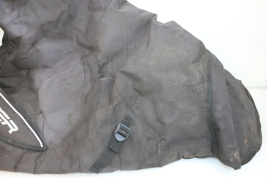 photo de LEG COVER PIAGGIO XEVO - X EVO 125 (2007 - 2016) - Spare part profile view