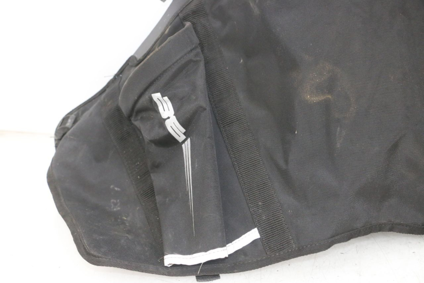 photo de LEG COVER PIAGGIO ZIP 4T 50 (2018 - 2020) - Supplementary product photo