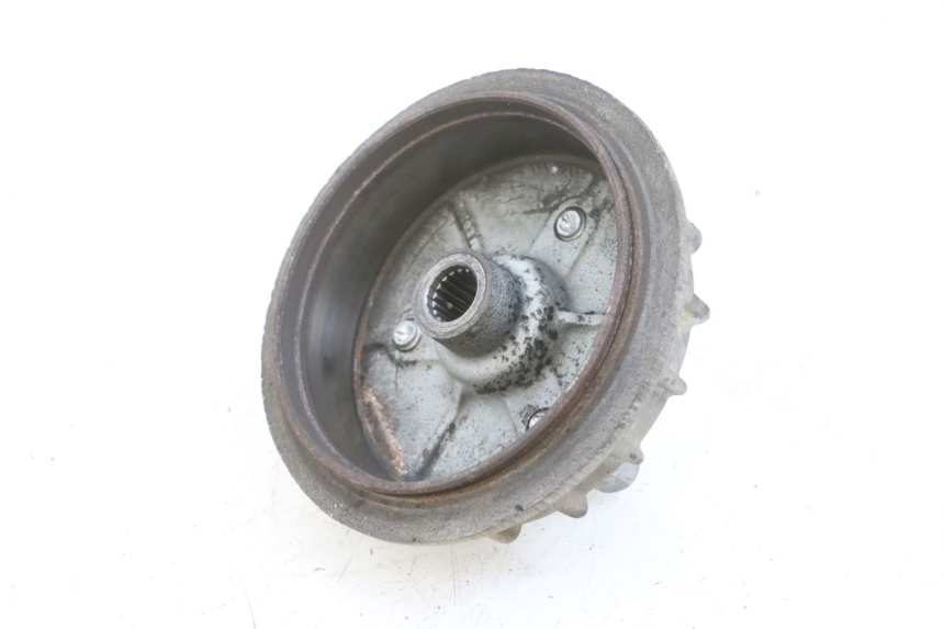 photo de REAR BRAKE DRUM PEUGEOT ELYSEO 125 (1999 - 2004) - Fixing points details