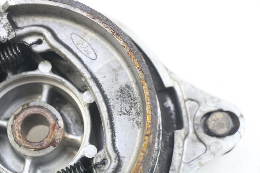 photo de REAR DRUM HONDA CM 125 (1983 - 2003)
