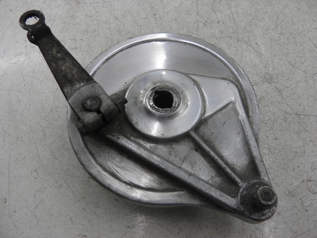 photo de REAR DRUM HONDA CM 125 (1983 - 2003)
