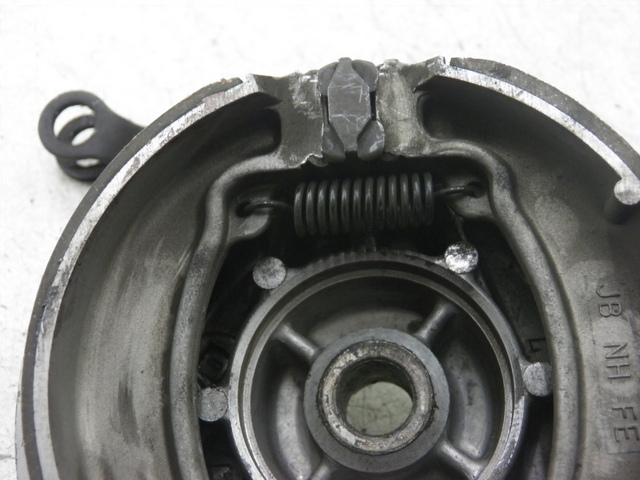 photo de REAR DRUM HONDA CM 125 (1983 - 2003)