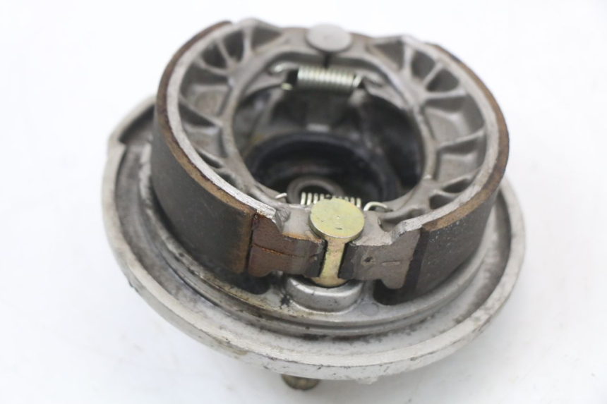 photo de FRONT BRAKE DRUM KYMCO AGILITY PREMIUM 50 (2007 - 2010)