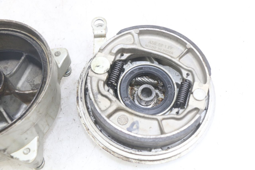 photo de FRONT DRUM HONDA SCV LEAD 100 (2003 - 2007)