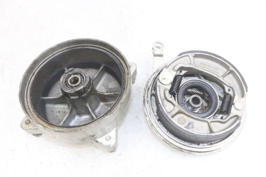 photo de FRONT DRUM HONDA SCV LEAD 100 (2003 - 2007)