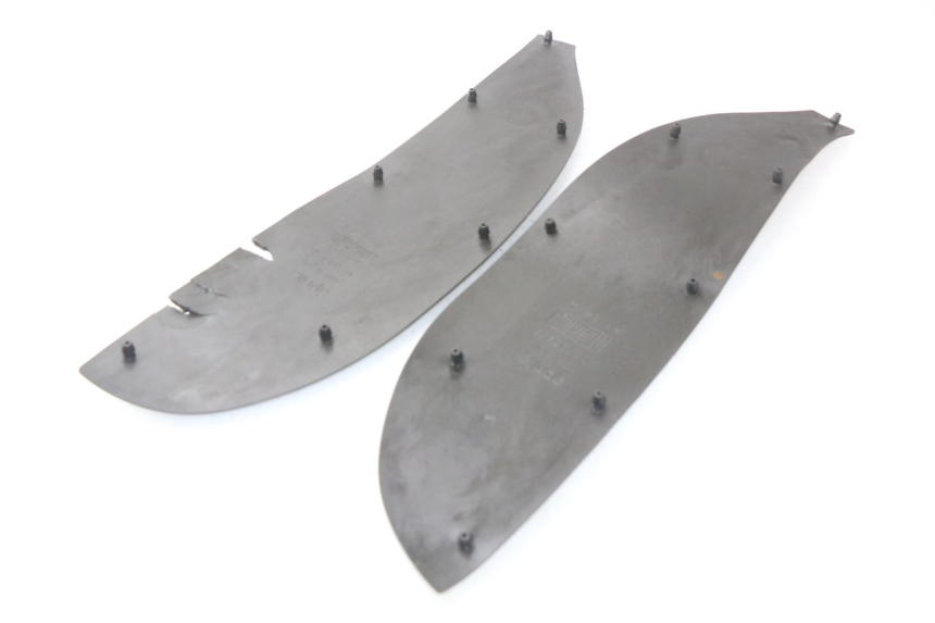 photo de FLOOR PANEL RUBBER APRILIA SCARABEO GT 125 (1999 - 2007)