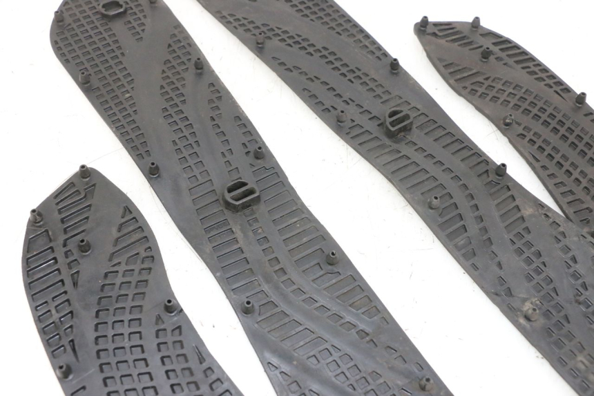 photo de FLOOR PANEL RUBBER SUZUKI BURGMAN 650 (2013 - 2020)