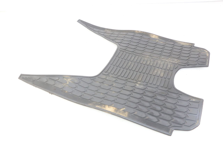 photo de FOOTBOARD MAT SUZUKI CP 80 (1985 - 1996)