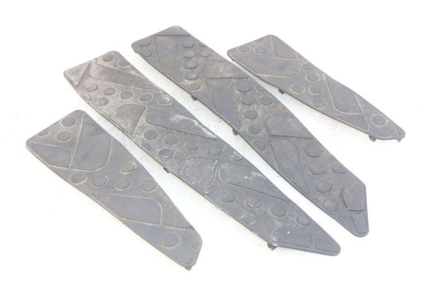 photo de FOOTBOARD MAT KYMCO DINK STREET 125 (2009 - 2014)