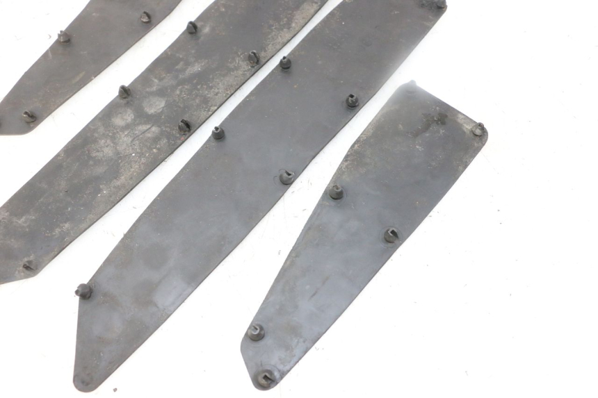 photo de FOOTBOARD MAT KYMCO DINK STREET 125 (2009 - 2014)