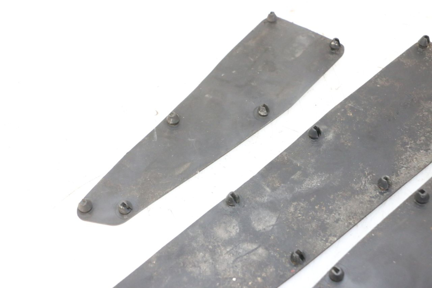 photo de FOOTBOARD MAT KYMCO DINK STREET 125 (2009 - 2014)