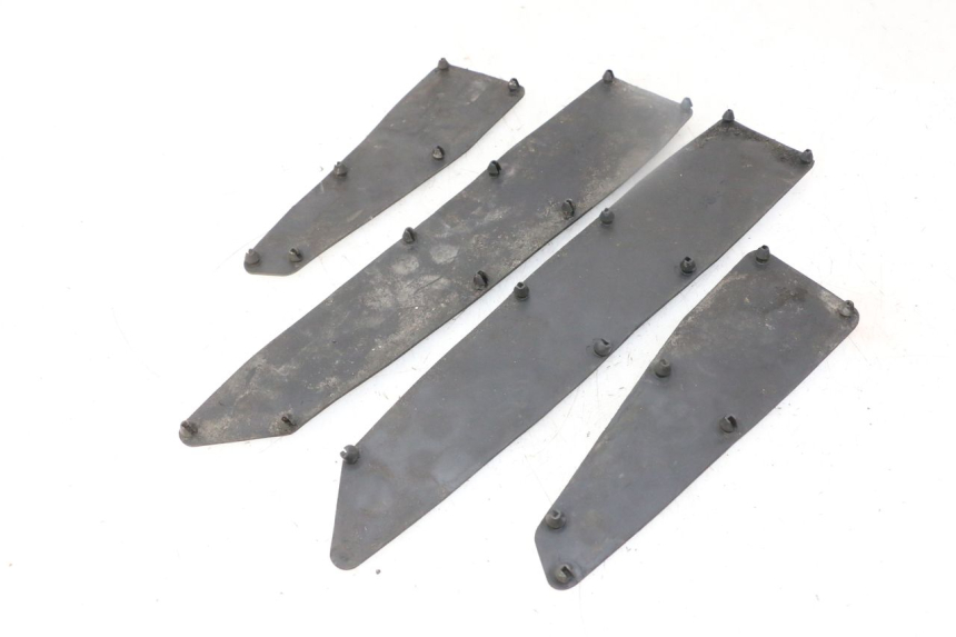 photo de FOOTBOARD MAT KYMCO DINK STREET 125 (2009 - 2014)