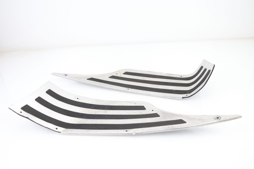 photo de FLOOR PANEL RUBBER GOWINN DOLCE VITA 125 (2007 - 2013)