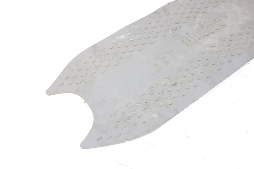 photo de FOOTREST MAT SEGWAY NINEBOT F65I 1