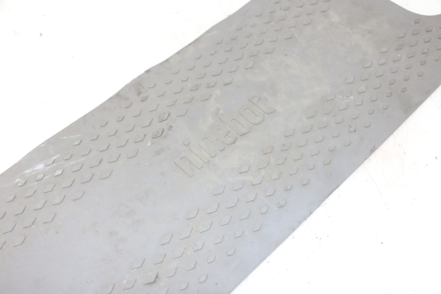 photo de FOOTREST MAT SEGWAY NINEBOT F65I 1