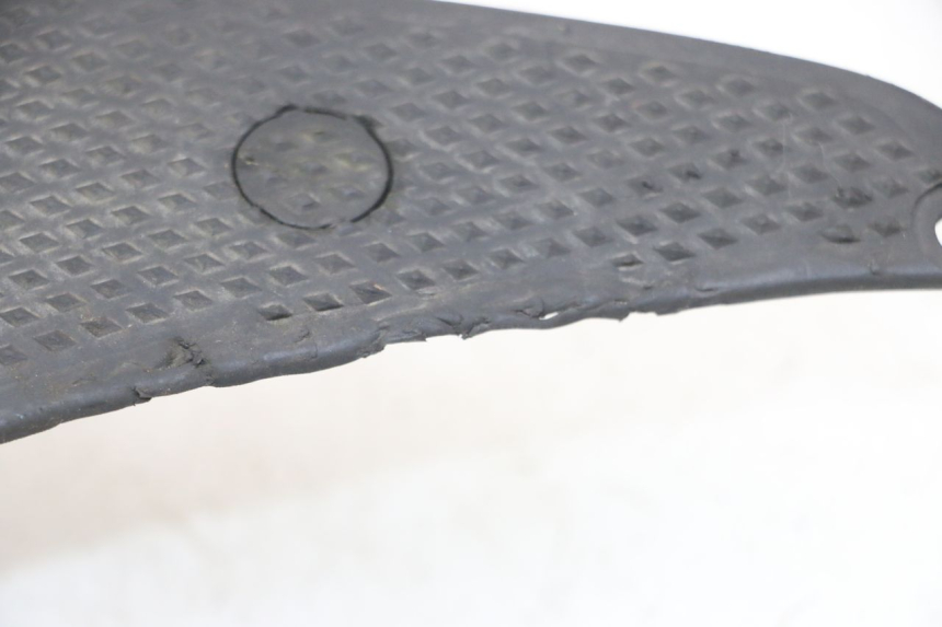 photo de FLOOR PANEL RUBBER GILERA NEXUS 300 (2008 - 2013)