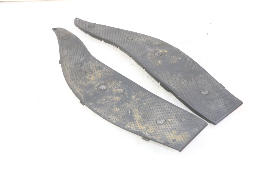 photo de FLOOR PANEL RUBBER GILERA NEXUS 300 (2008 - 2013)