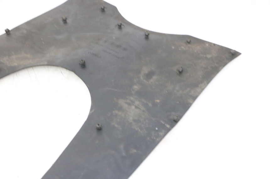 photo de FLOOR PANEL RUBBER KYMCO GRAND DINK 125 (2002 - 2007)