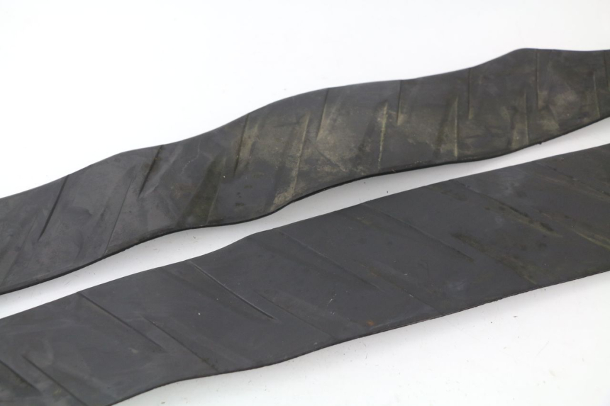 photo de FLOOR PANEL RUBBER HONDA FES PANTHEON 125 (2003 - 2007)