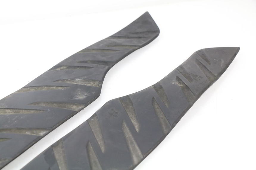 photo de FLOOR PANEL RUBBER HONDA FES PANTHEON 125 (2003 - 2007)