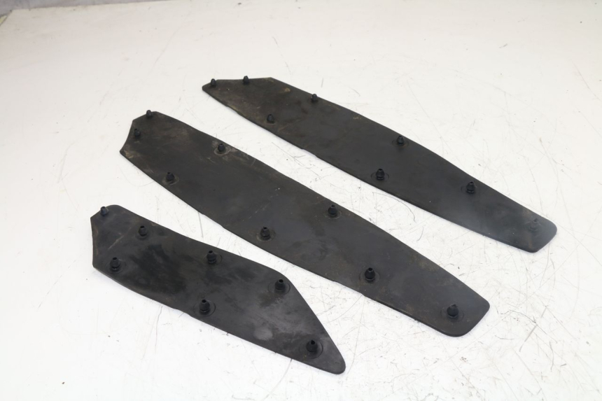 photo de FLOOR PANEL RUBBER HONDA FES S-WING SWING 125 (2007 - 2015)