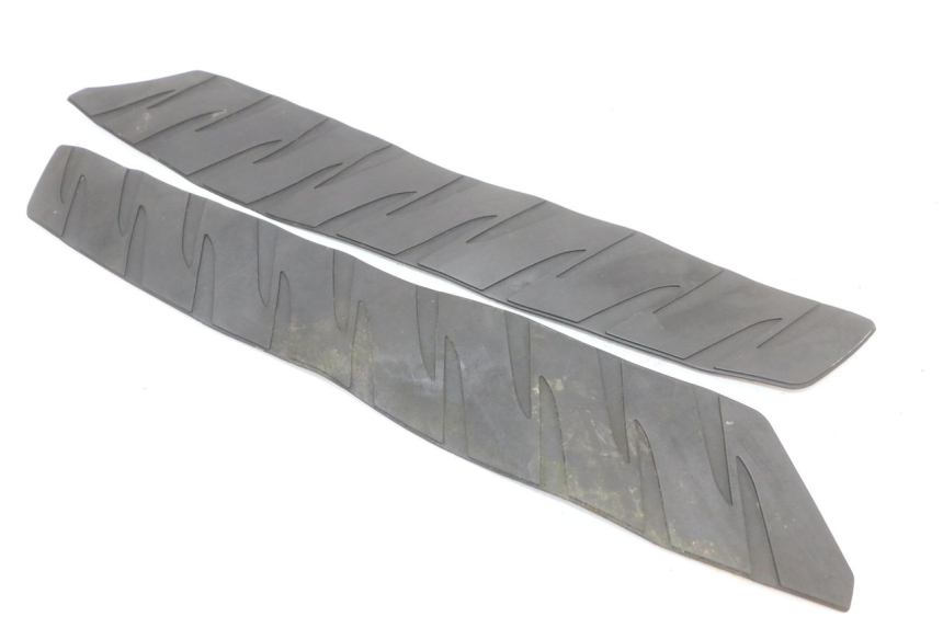 photo de FLOOR PANEL RUBBER HONDA FJS SILVER WING SILVERWING 400 (2005 - 2008)