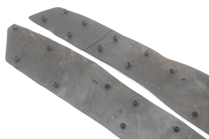 photo de FLOOR PANEL RUBBER HONDA FJS SILVER WING SILVERWING 400 (2005 - 2008)