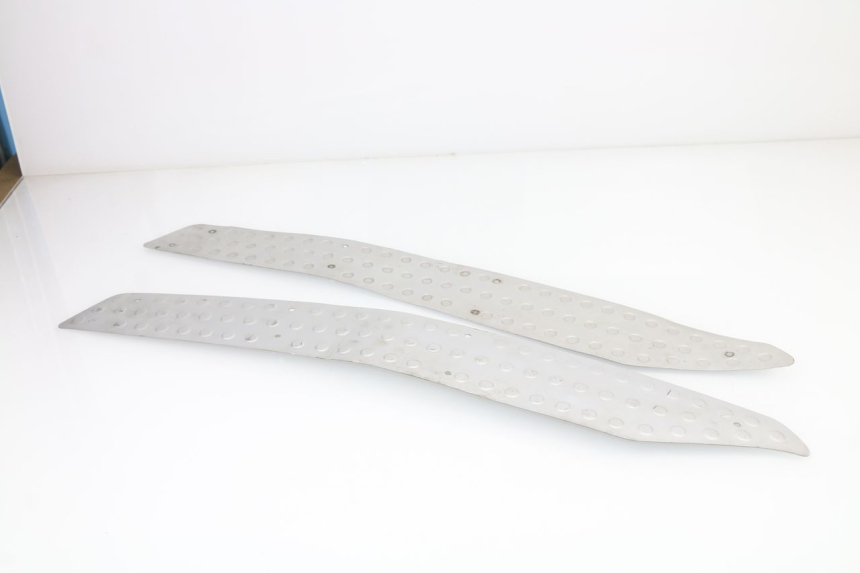 photo de FOOTBOARD MAT JONWAY AZTRAL 125 (2008 - 2017)