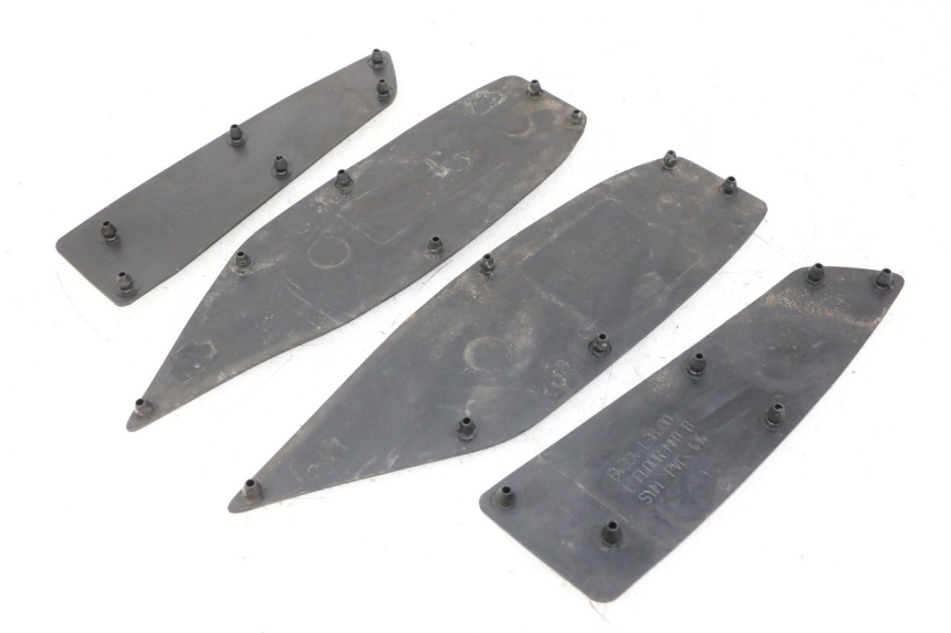 photo de FLOOR PANEL RUBBER SYM JOYMAX 125 (2010 - 2017)