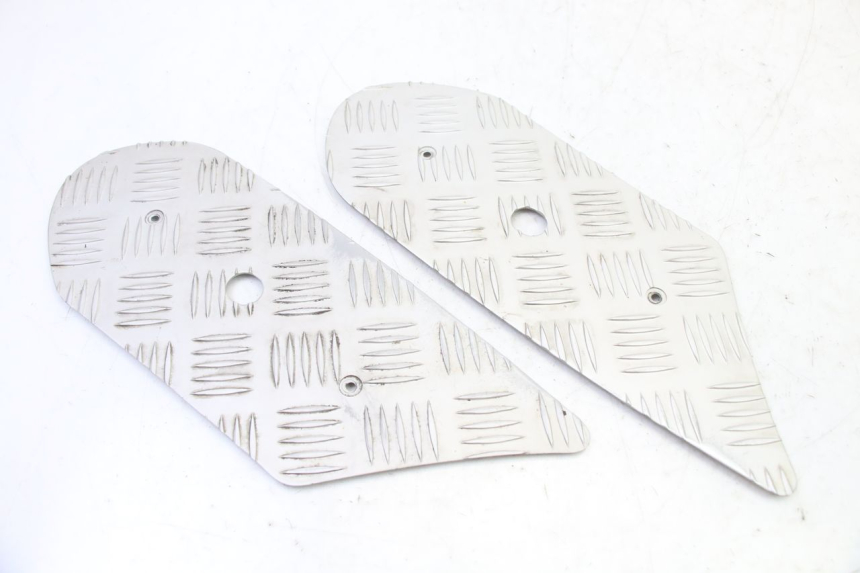photo de FOOTBOARD MAT PEUGEOT KISBEE 4T 50 (2018 - 2022)