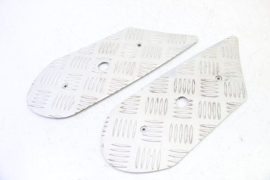 photo de FOOTBOARD MAT PEUGEOT KISBEE 4T 50 (2018 - 2022)