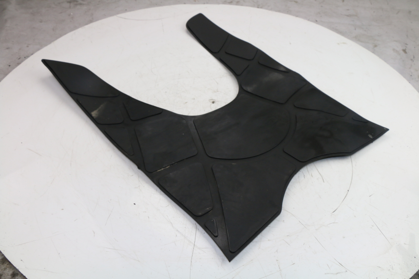 photo de FLOOR PANEL RUBBER KYMCO GRAND DINK 125 (2002 - 2007)