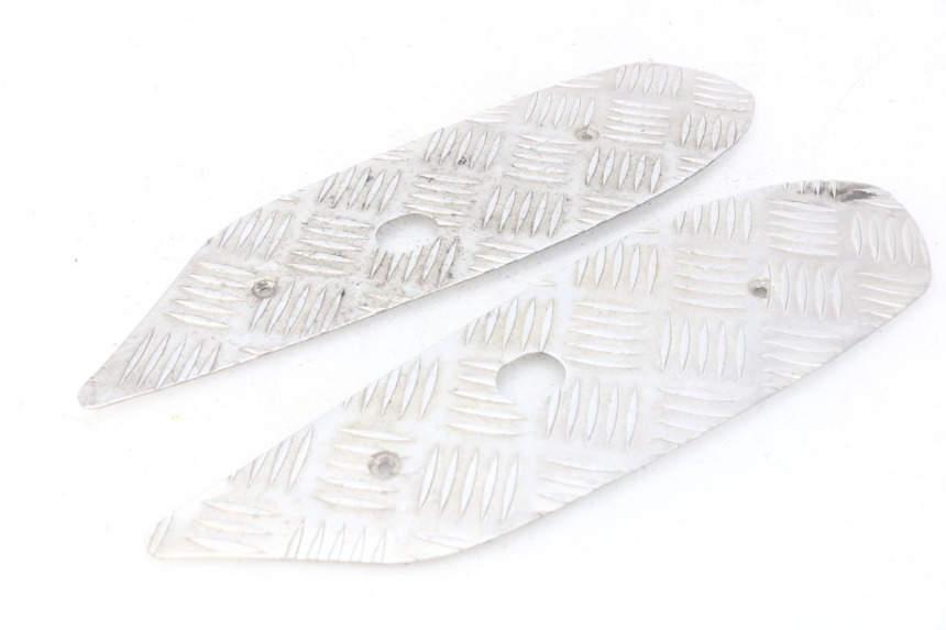 photo de FLOOR PANEL RUBBER PEUGEOT LUDIX BLASTER 50 (2006 - 2014) - Zoom on usage condition