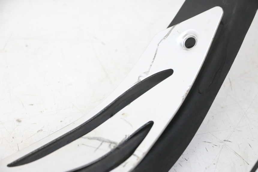 photo de FLOOR PANEL RUBBER PIAGGIO MP3 HPE 310 (2024 - 2025)