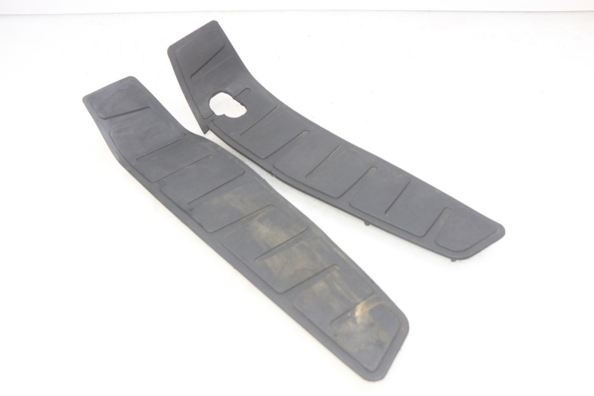 photo de FOOTBOARD MAT PIAGGIO MP3 500 (2014 - 2016)