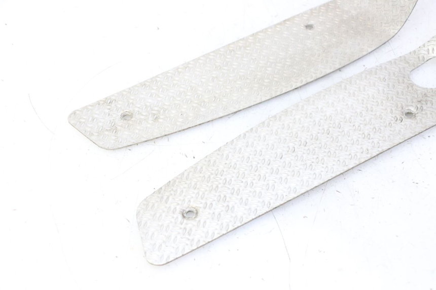 photo de FLOOR PANEL RUBBER PIAGGIO MP3 500 (2011 - 2015)