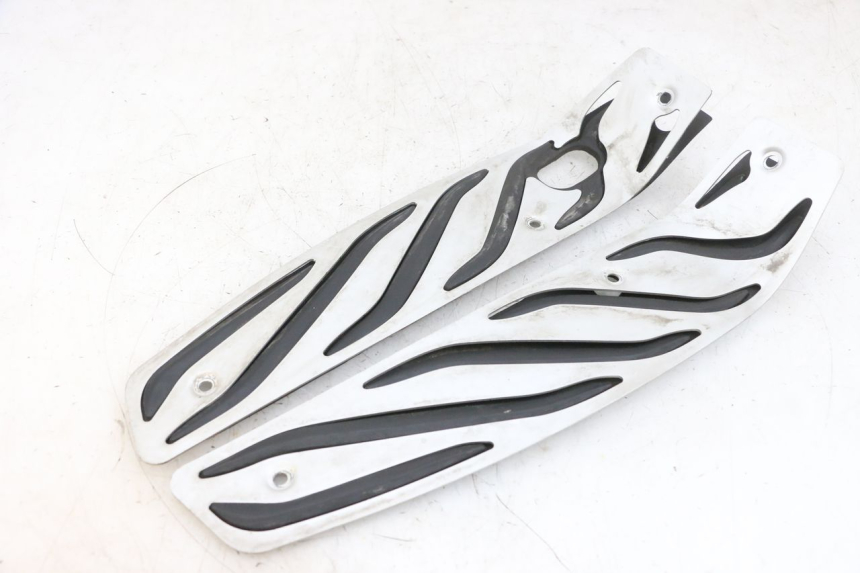 photo de FLOOR PANEL RUBBER PIAGGIO MP3 500 (2016 - 2018) - Main view