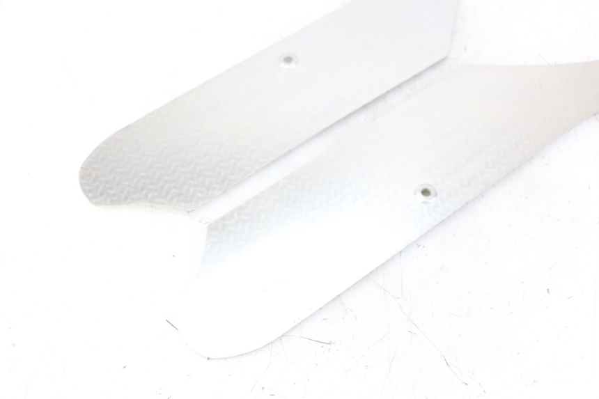 photo de FLOOR PANEL RUBBER PIAGGIO NRG POWER PUREJET 50 (2018 - 2021)