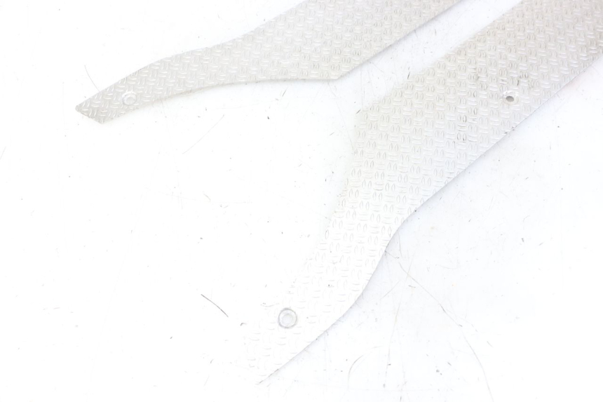 photo de FLOOR PANEL RUBBER PIAGGIO NRG POWER PUREJET 50 (2018 - 2021)