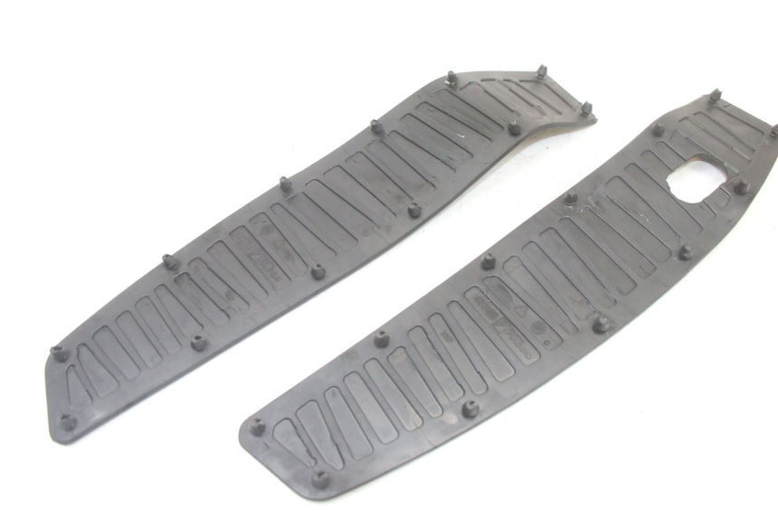 photo de FOOTBOARD MAT PIAGGIO MP3 500 (2014 - 2016)