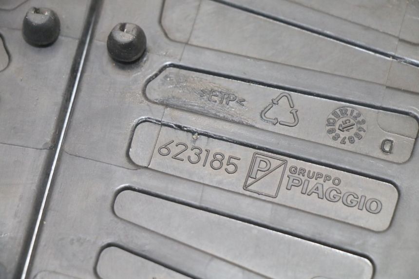 photo de FOOTBOARD MAT PIAGGIO MP3 500 (2014 - 2016)