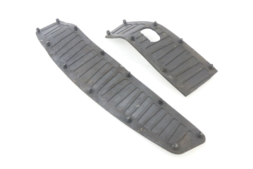 photo de FOOTBOARD MAT PIAGGIO MP3 LT 300 (2010 - 2016)