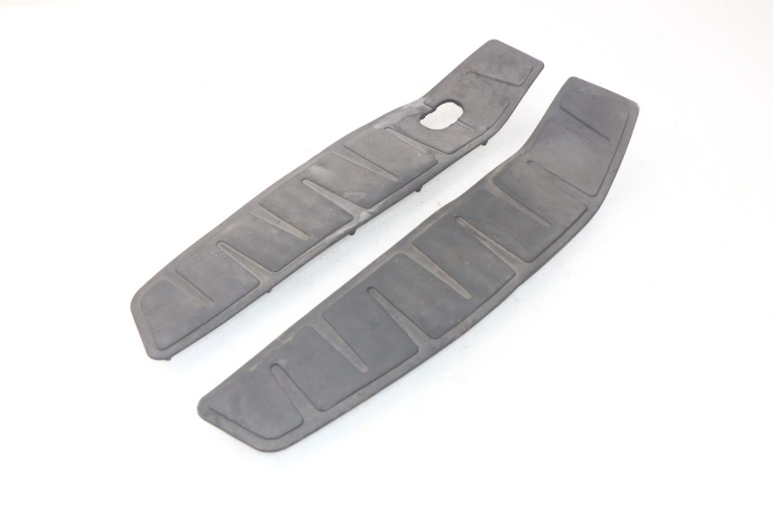 photo de FOOTBOARD MAT PIAGGIO MP3 LT 400 (2007 - 2012)