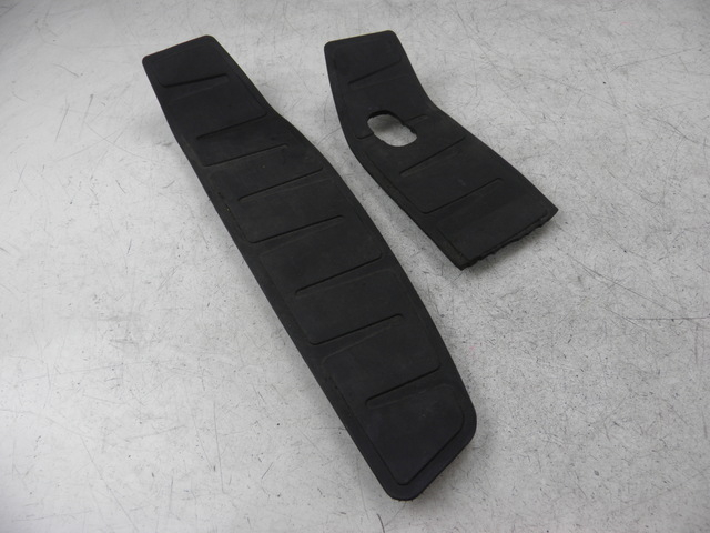 photo de FLOOR PANEL RUBBER PIAGGIO MP3 LT 300 (2010 - 2016)