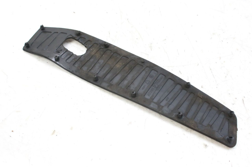 photo de FOOTBOARD MAT PIAGGIO MP3 RL 250 (2007 - 2010)