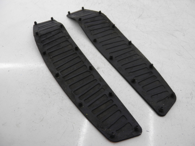 photo de FLOOR PANEL RUBBER PIAGGIO MP3 RL 125 (2006 - 2014)
