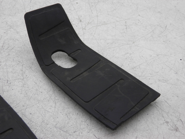 photo de FOOTBOARD MAT PIAGGIO MP3 RL 250 (2007 - 2010)