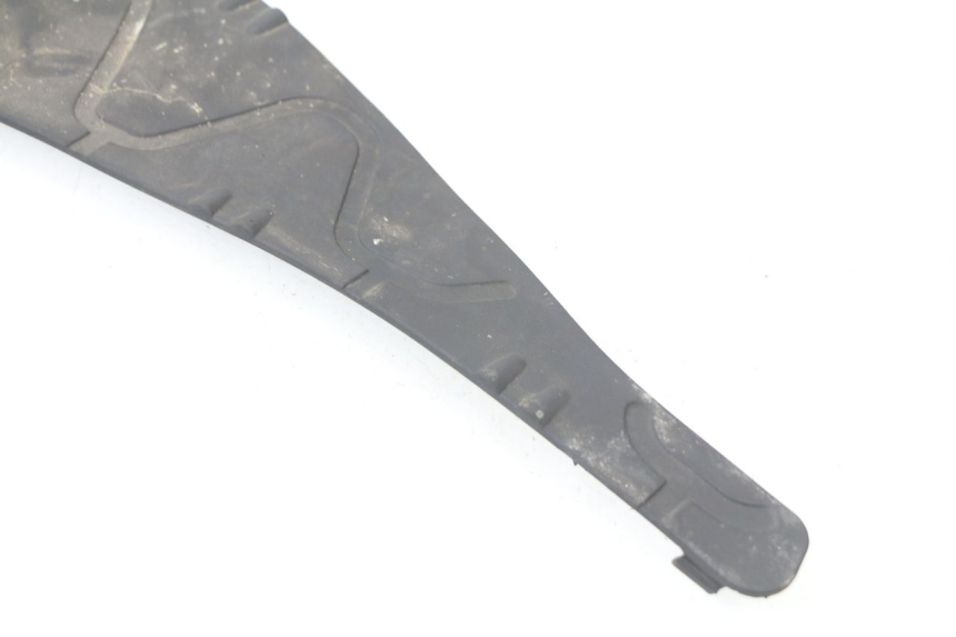 photo de FLOOR PANEL RUBBER PIAGGIO SKIPPER 125 (2000 - 2004)