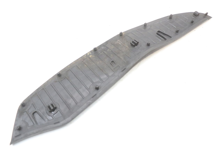photo de FOOTBOARD MAT PIAGGIO X10 125 (2012 - 2017)